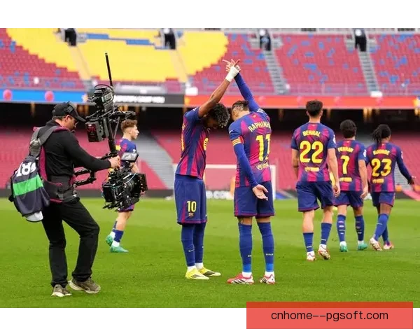 巴塞罗那确认拉菲尼亚欧冠前夕脚踝受伤情况