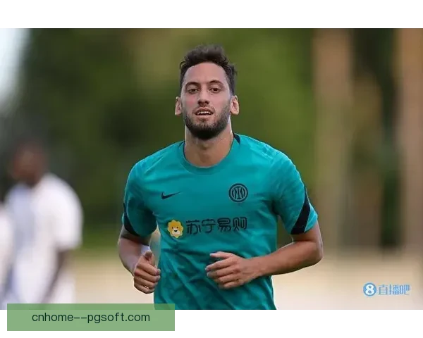 恰尔汗奥卢对阵荷兰法甲临场发挥深度评估与战术价值解析全景观察